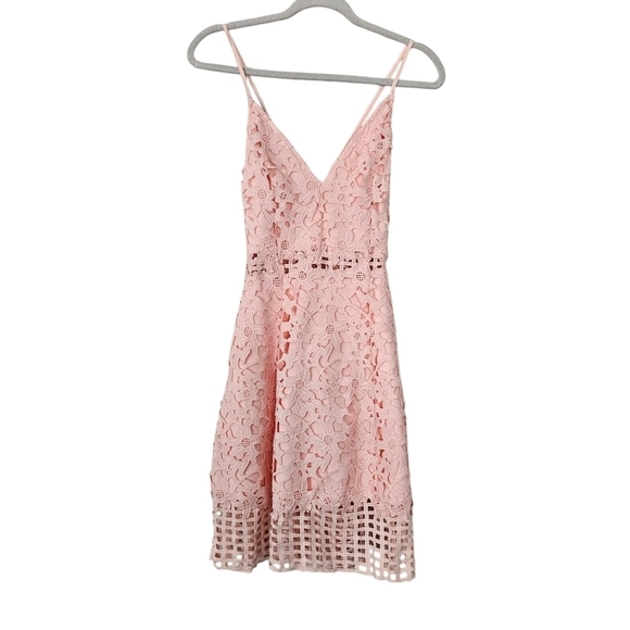 Lovers and Friends Bellini lace mini dress pink size S - Picture 2 of 13